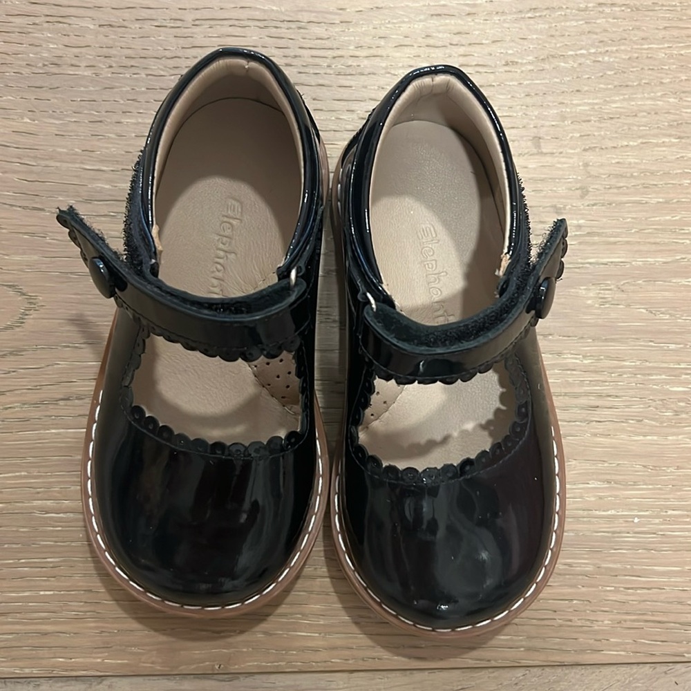 Elephantito Size 7 Toddler Girl Black Patent Mary Jane Shoes